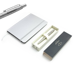 Parker Monochrome XL sudraba lodīšu pildspalvu dāvanu komplekts 2122756 ar gravētu piezīmju bloku